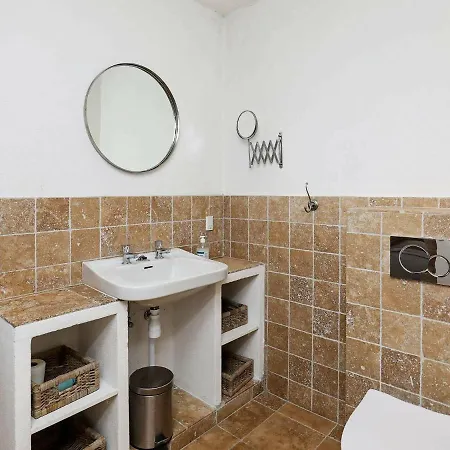 Four-bedroom Holiday In Frørup