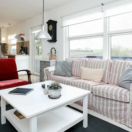 Four-bedroom Holiday In Frørup * Tårup